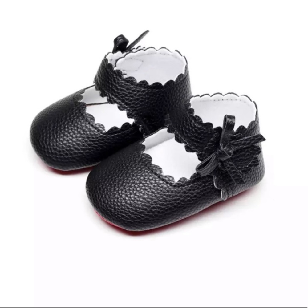 Baby Girls Ballet Dress Shoes 12-18 months Soft Sole